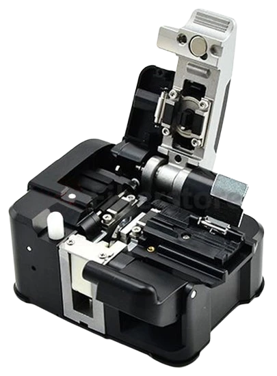 Скалыватель оптических волокон высокой точности S326B