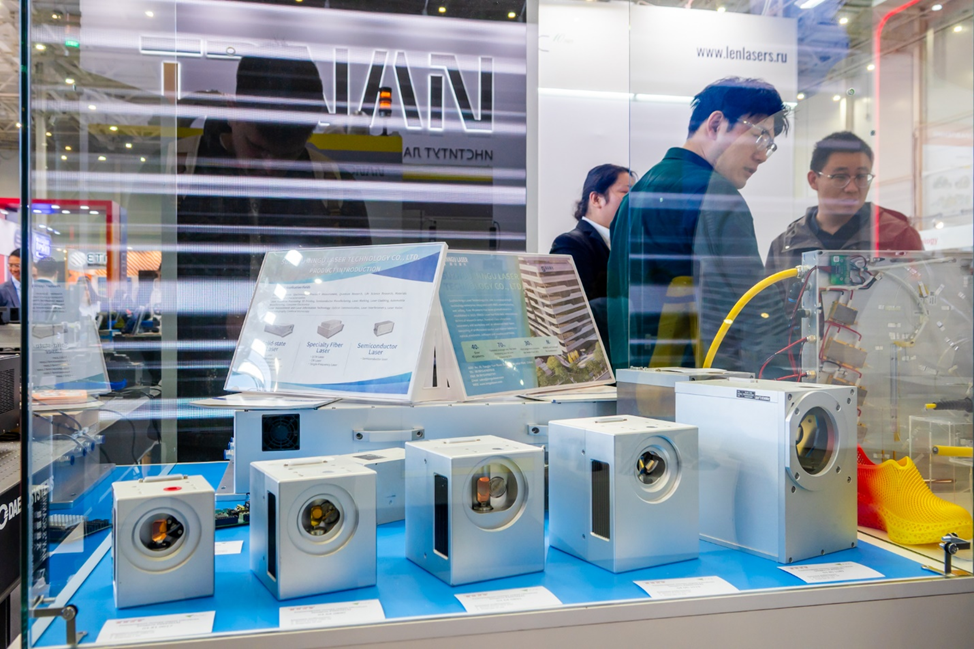 Стенд компании 8