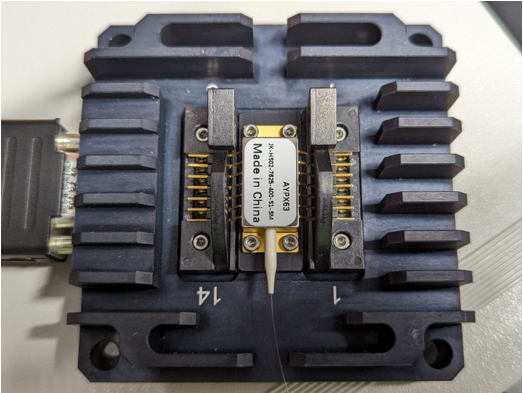 Рисунок 5 – Установка лазерного диода модели JK-HS02-7625-400-S1-SM в адаптер для подключения лазерных диодов QM14BTF.png