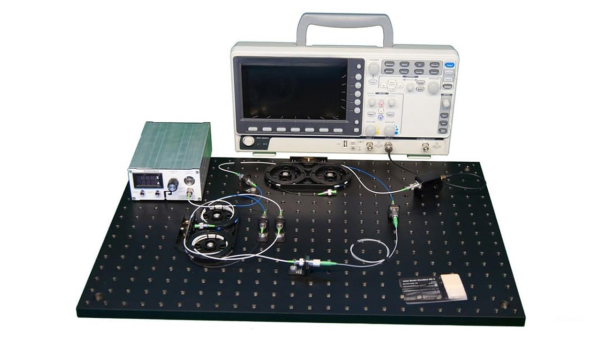 Эрбиевый волоконный лазер