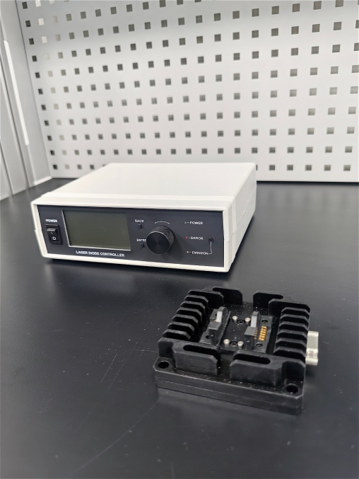 Контроллер лазерных диодов NL-LCB