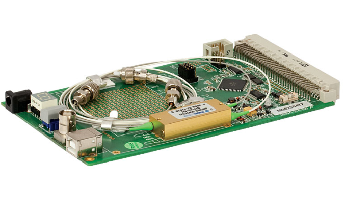 MEMS переключатель OSW12-830E на плате