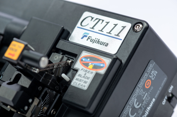 Скалыватель оптического волокна CT111