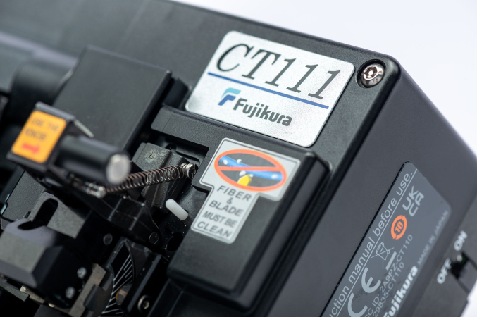 Скалыватель оптического волокна CT111