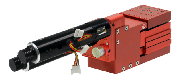 2-х осевой моторизированный нанопозиционер L-P2YP-BB-SI