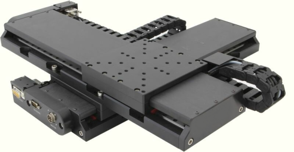 Моторизованный линейный транслятор с прямым приводом