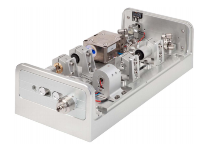 Усилитель с инжекционной синхронизацией ILA