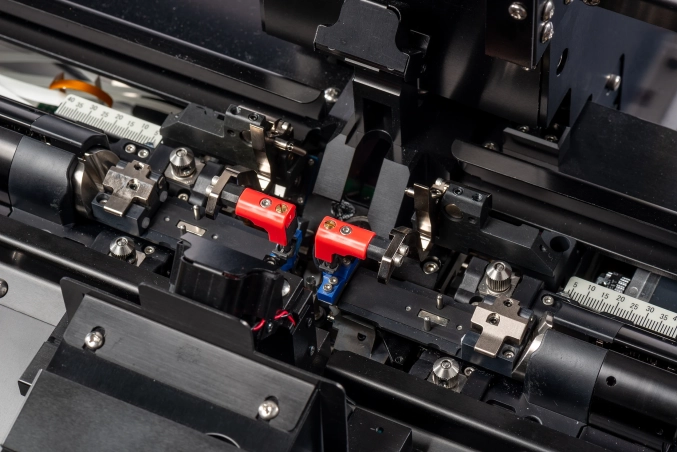 Лазерная система для обработки оптических волокон LZM-100