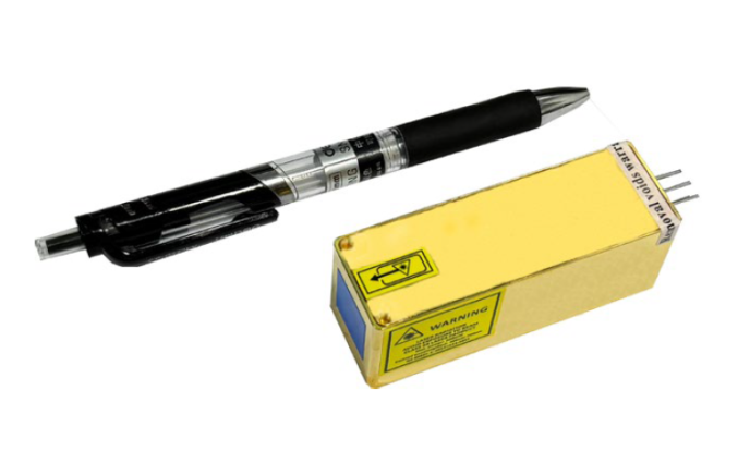 Компактный лазерный модуль 561-589 нм