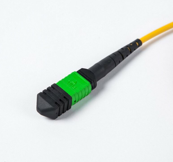 Коннектор MPO 8/12/24 волоконный, одномодовый, зеленый, с изменением полярности
