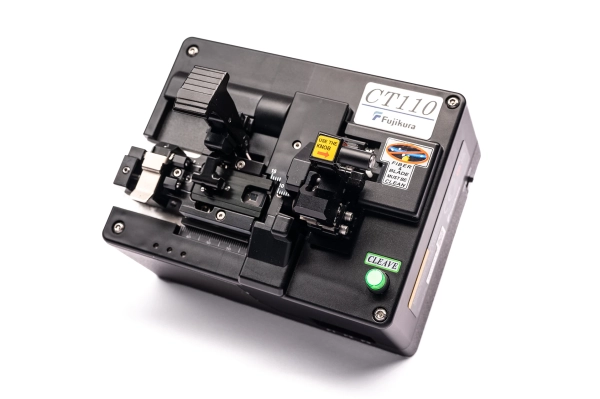 Скалыватель оптического волокна CT110