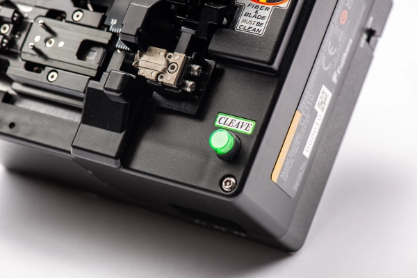 Скалыватель оптического волокна CT110