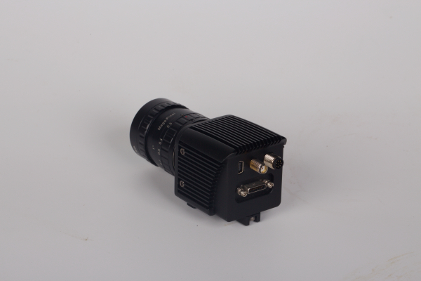 Широкополосная камера ближнего инфракрасного диапазона S1128