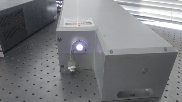 Высокоэнергетичный твердотельный лазер с модуляцией добротности серии SRT-LPS-L