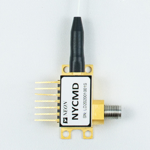 Высокомощный O-band CWDM лазерный диод с радиомодуляцией