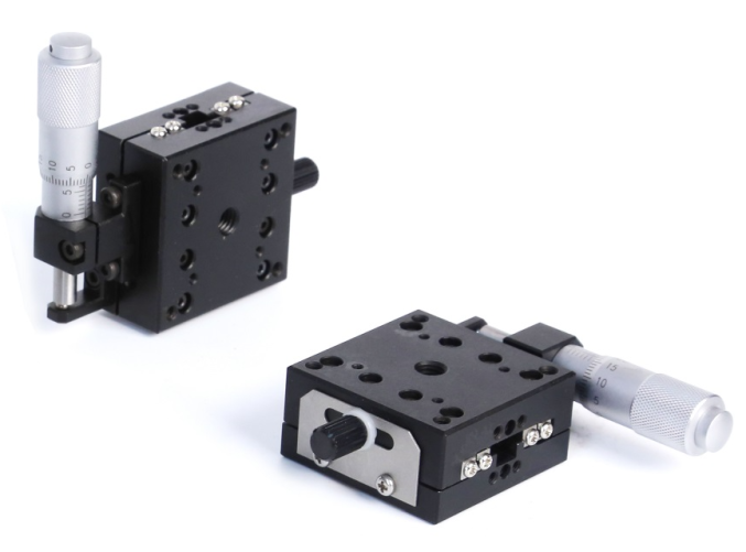 AK25-10020, Линейный транслятор с перекрестно-роликовым подшипником