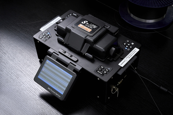 Сварочный аппарат для волокон с сохранением поляризации 125-400 мкм S-12PM-400