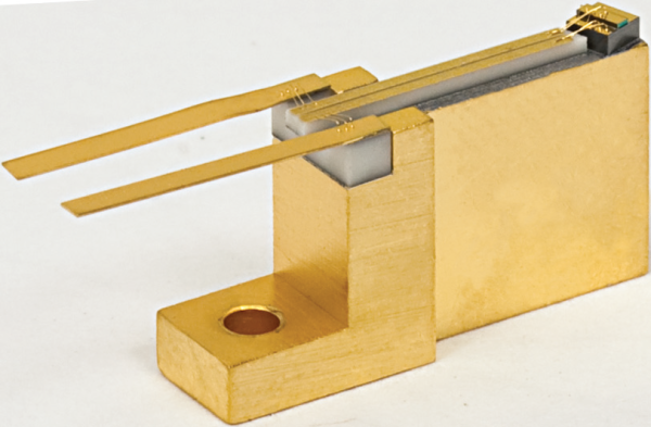 Бустерные п/п усилители C-диапазона серии BOA1007x