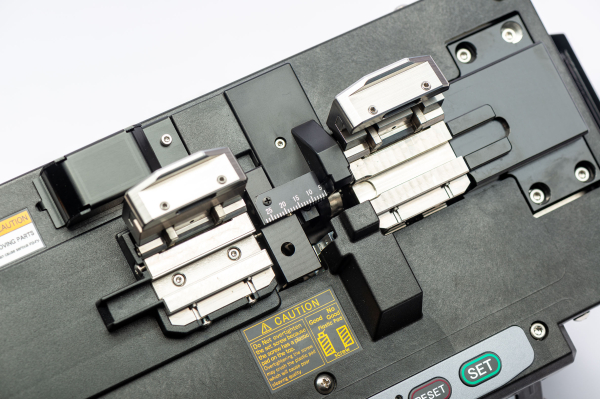 Скалыватель оптического волокна CT115