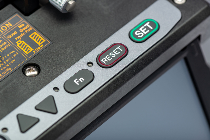 Скалыватель оптического волокна CT114