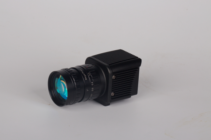 Широкополосная камера ближнего инфракрасного диапазона S1128