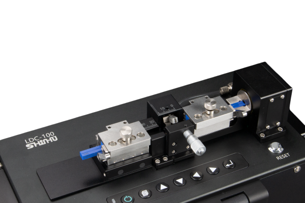 Скалыватель оптического волокна 80-1250 мкм по оболочке с угловым сколом. LDC-101